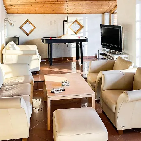 Spacious Holiday In Rodby With Sauna Kramnitse